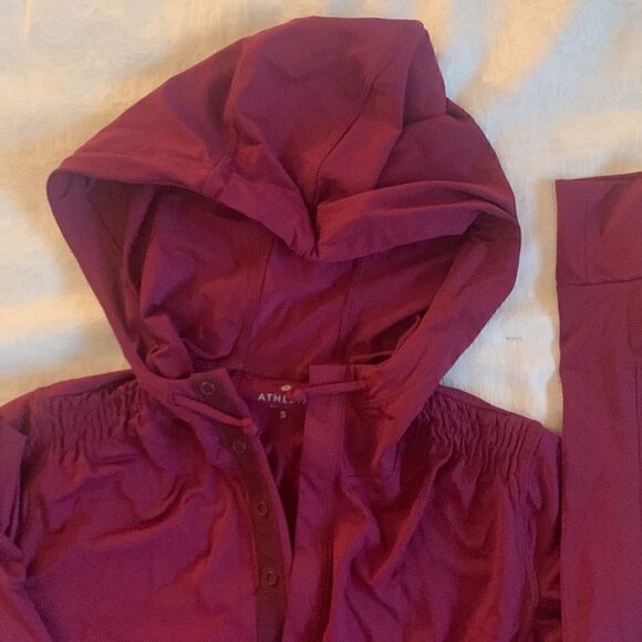 Athleta Raspberry Solana Hoodie Size S Women’s Workout Exercise Gym - Picture 2 of 15